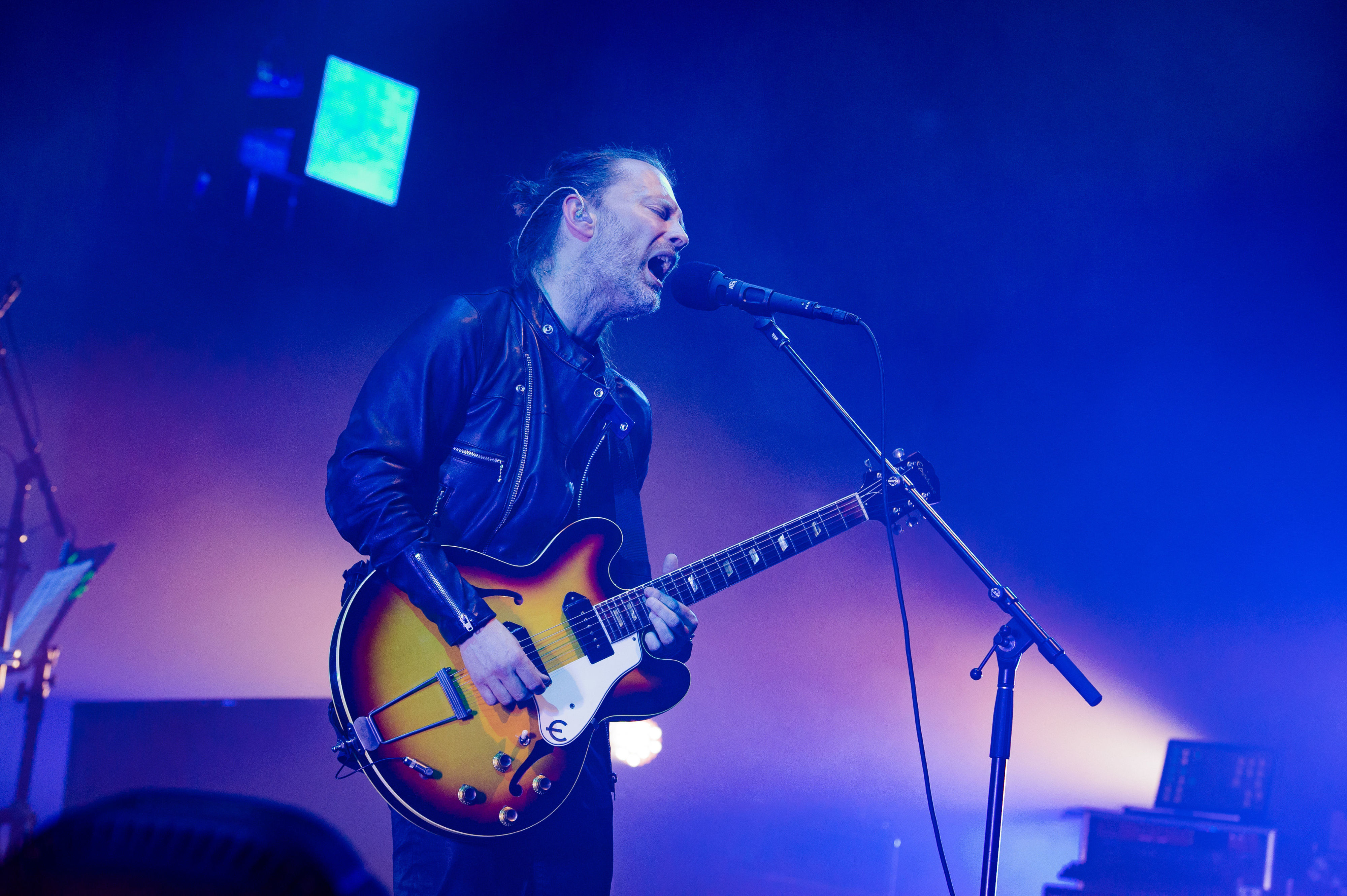 アムネスティ・コンサート・イン・パリ’98 radiohead レディオヘッド gallery-1464099493-thom-yorke-