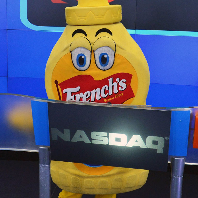 How to Stop Ketchup and Mustard Stains from Ruining Your Memorial Day