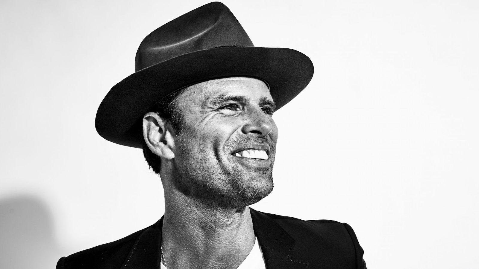 walton goggins smoking cigarettes MADRID Just landed. Cover for @gqspain MOTY. An Homage to Dali. So excited to be here! Thank you so much for this invitation y'all. Truly what an honor. On my way to I love you @Walton Goggins