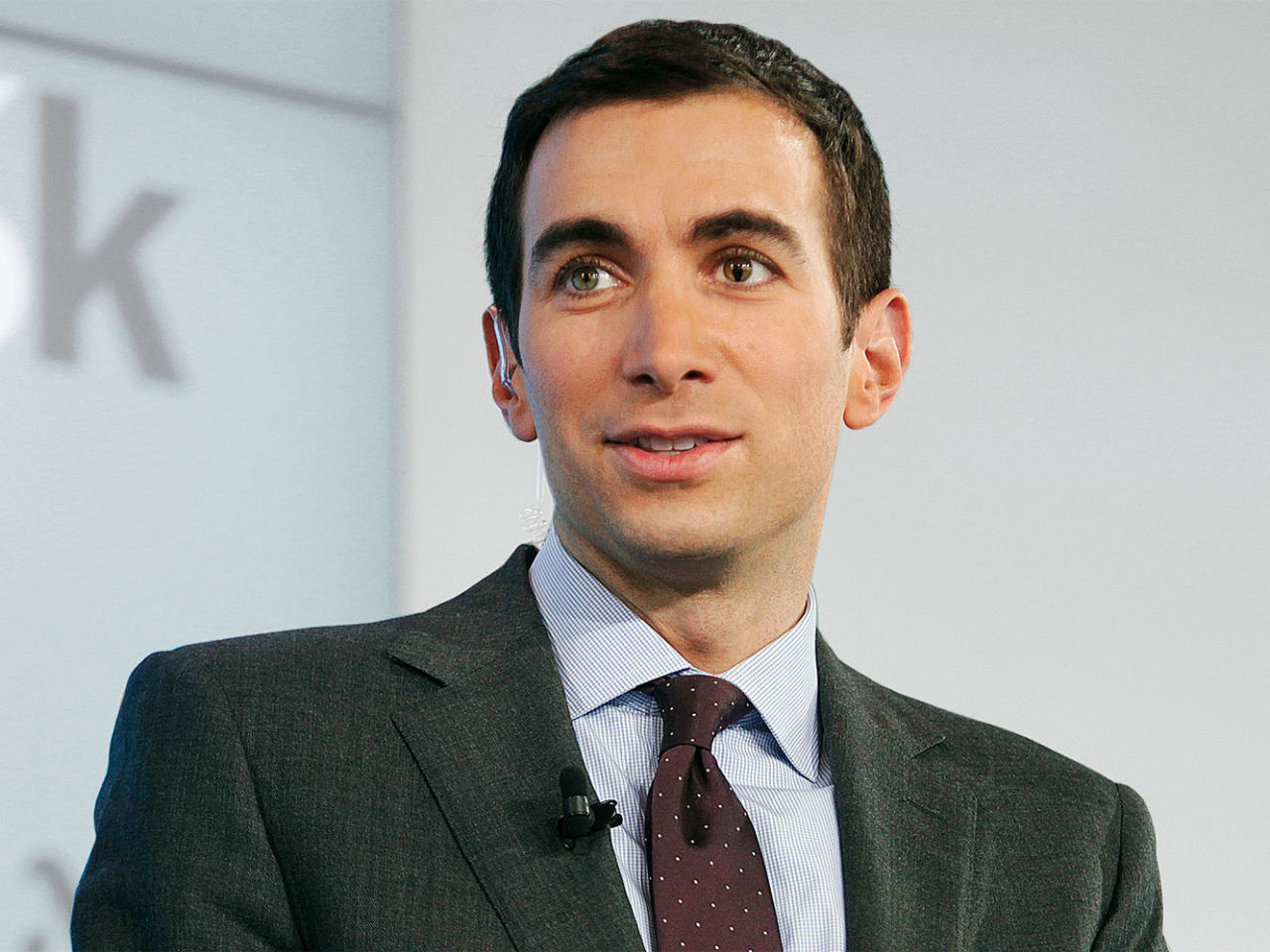 how-andrew-ross-sorkin-manages-his-money